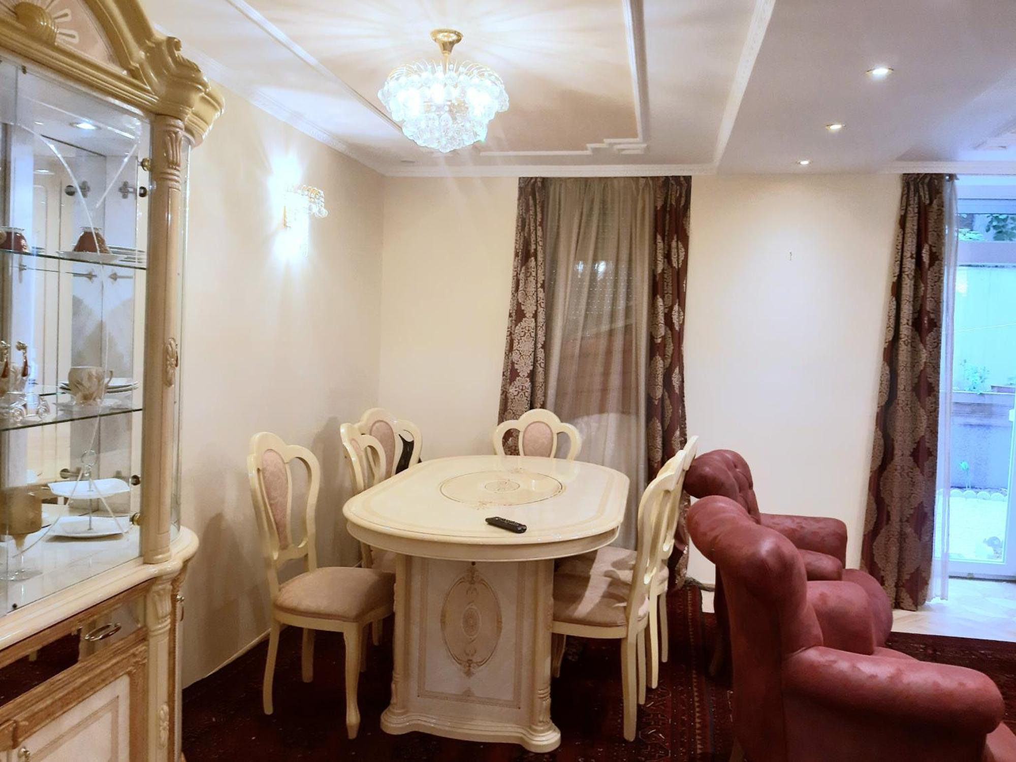 Grosse Wohnung Naehe Zentrum فيينا المظهر الخارجي الصورة